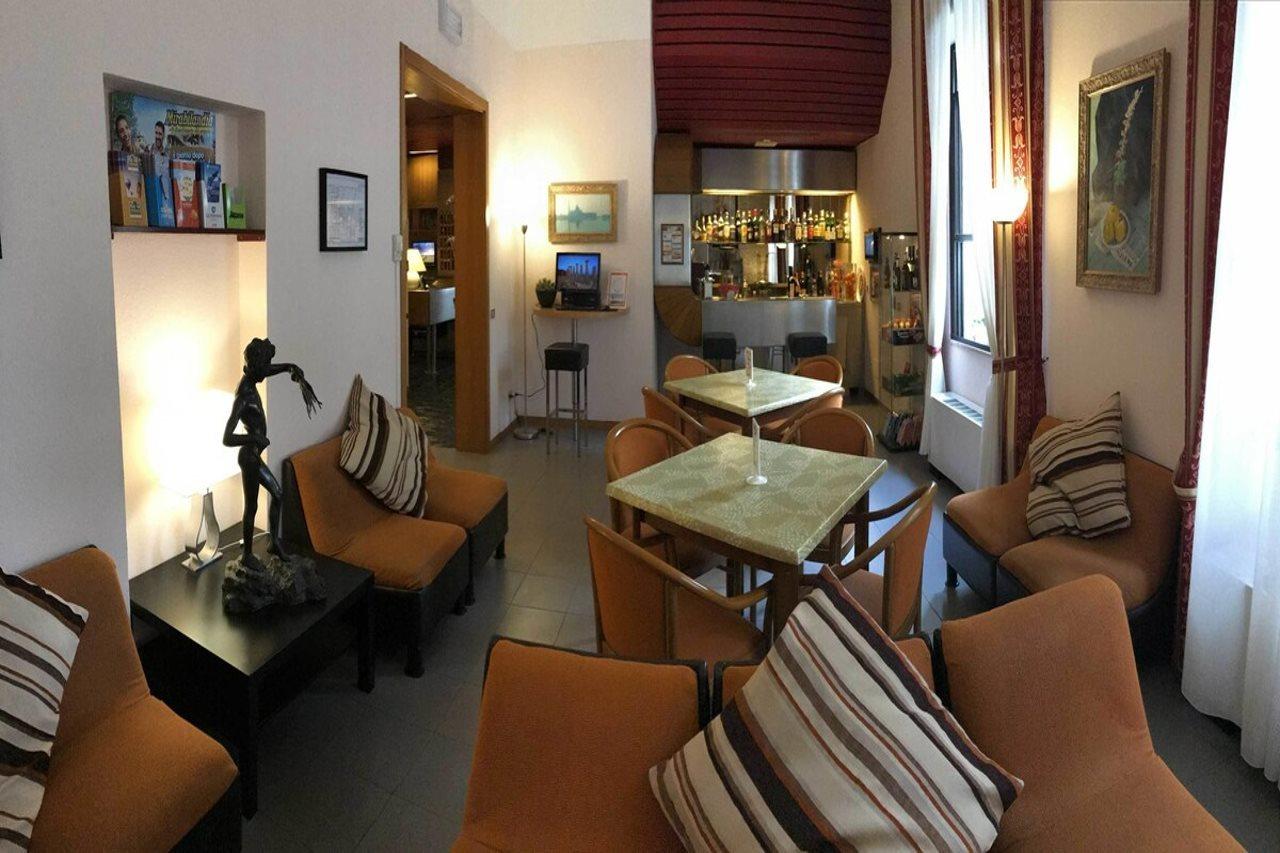 Hotel Arpa リミニ エクステリア 写真